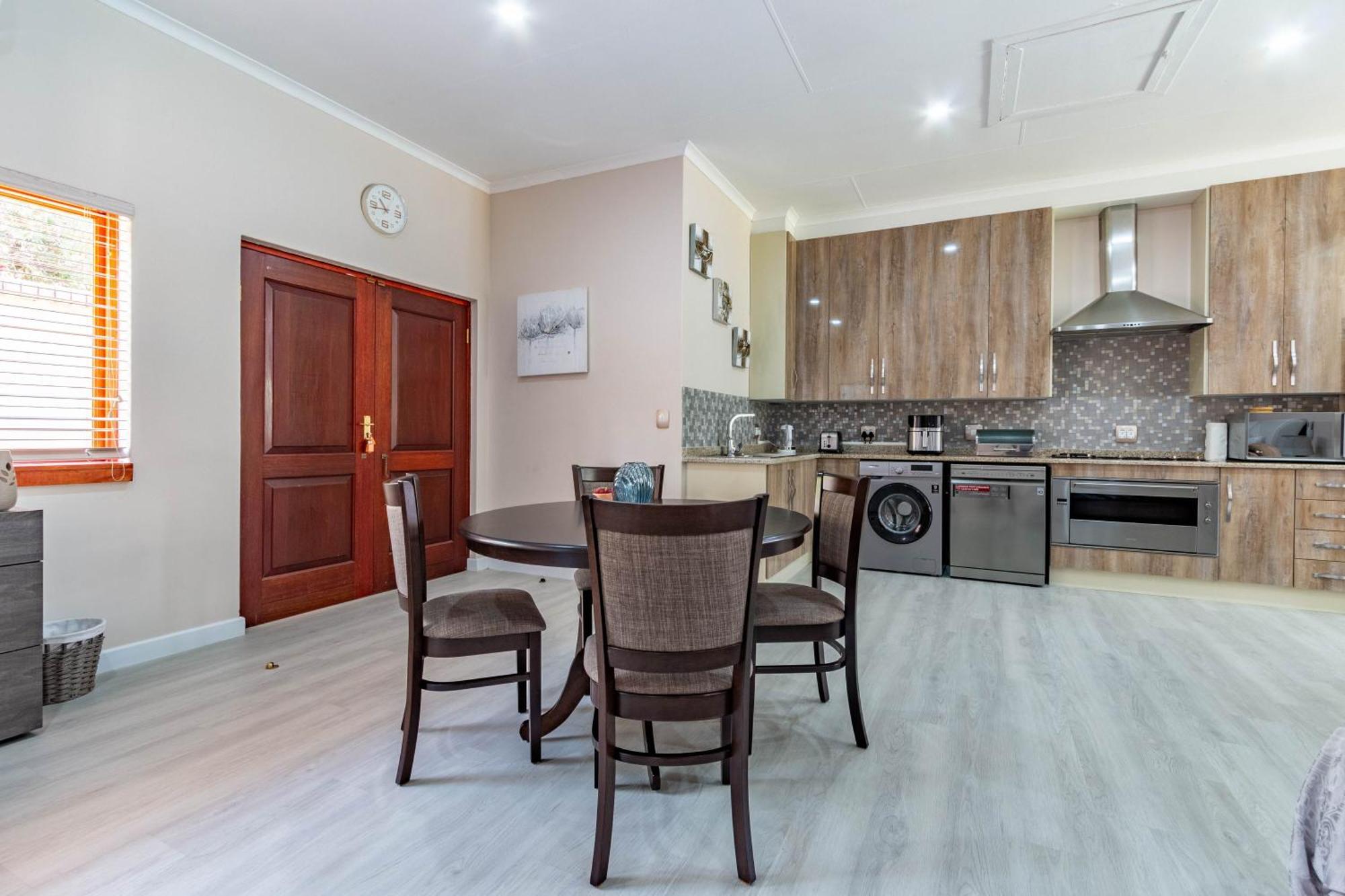 באנוני Rsa Lodge מראה חיצוני תמונה
