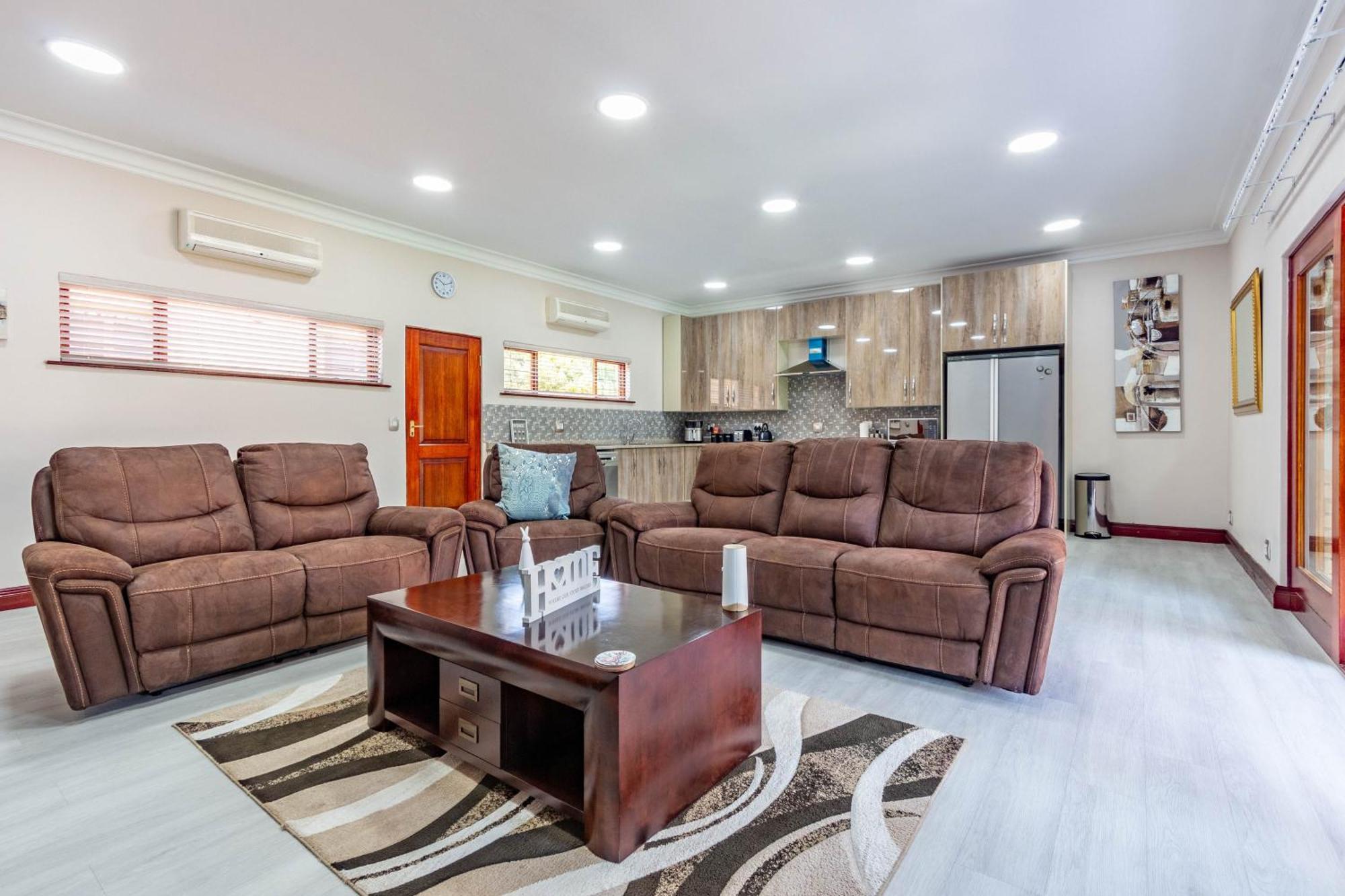באנוני Rsa Lodge מראה חיצוני תמונה